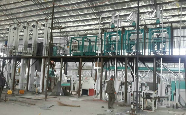 <a href=http://k4748.cn/product/6/ target=_blank class=infotextkey>玉米深加工機(jī)械</a>