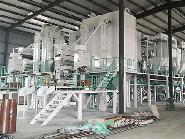成套<a href=http://http://k4748.cn/product/6/ target=_blank class=infotextkey>玉米加工機(jī)械</a>
